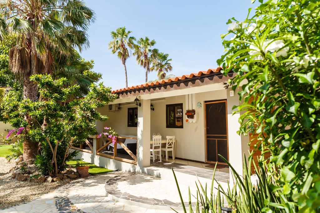 Casalina Garden 2 Blocks To Palm Beach & Kitesurfing School Exterior photo